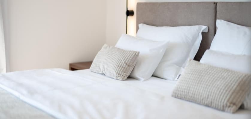 Posteljina, jastuci i pokrivači